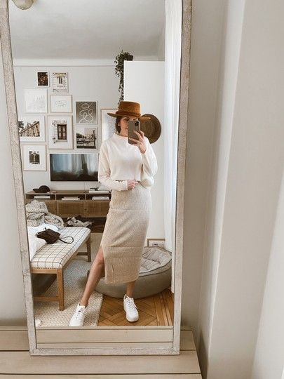 Knit White Skirt Outfit, Rib Knit Midi Skirt Outfit, Knit Pencil Skirt Outfit Winter, Ribbed Skirt Outfit Fall, Cream Long Skirt Outfit, Midi Knit Skirt Outfit, Cream Knit Skirt Outfit, Rib Knit Skirt Outfit, Cream Midi Skirt Outfit