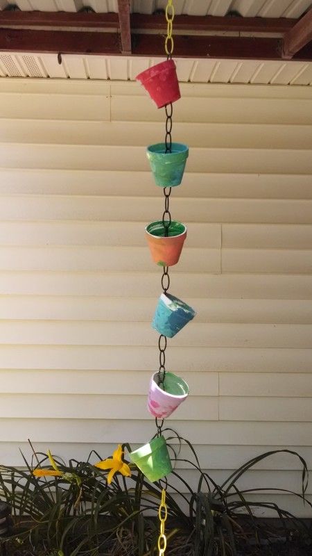 Homemade Rain Chain, Clay Pot Rain Chain, Flower Pot Rain Chain, Tin Can Rain Chain Diy, Diy Rain Chain How To Make, Rainchain Ideas, Wood Chimes, Rain Chain Ideas, How To Make A Rain Chain