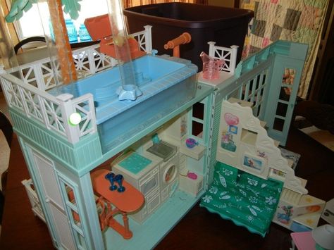 vintage 2000 barbie dream beach  house | Barbie Beach House..... I had this!!!!! Barbie Beach House, Pool Bathing Suit, House Barbie, 2000 Barbie, Barbie Beach, Barbie 1990, Barbie Houses, Barbie 90s, Ooak Barbie