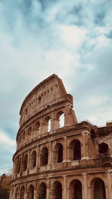 Colosseum Italy, Rome Vacation, Italy Venice, Architecture Wallpaper, European Architecture, Theme Background, Italy Aesthetic, Telegram Channel, Online Fashion Store