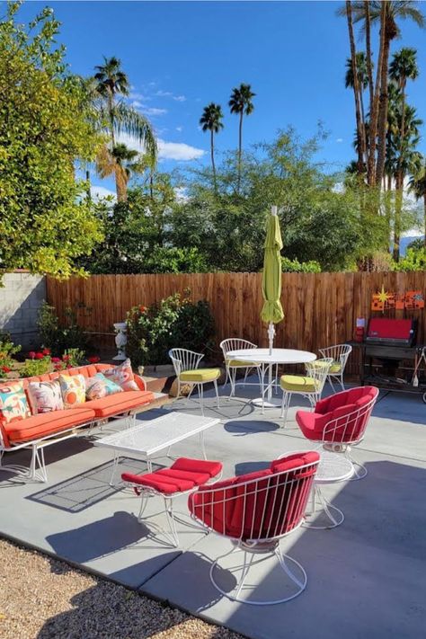 Midcentury Patio Design, Orange Patio Furniture, Midcentury Modern Outdoor Furniture, Midcentury Patio Furniture, Mcm Patio Ideas, Retro Outdoor Decor, Mcm Patio Furniture, Retro Patio Ideas, Retro Outdoor Furniture