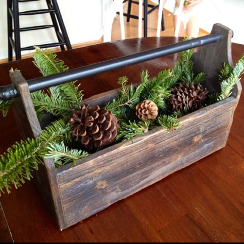 Evergreen in a wooden toolbox Painted Toolbox Ideas, Wooden Toolbox Decor, Wood Toolbox Decor Ideas, Wood Tool Box Decor, Wooden Toolbox Ideas, Toolbox Decor, Tool Box Decor, Antique Tool Box, Wood Toolbox