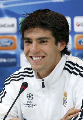 Kaka Football T Shirts, Cleats Football, Watch Football, I Watch, Football Kits, Football Games, How Can, My Favorite, Football