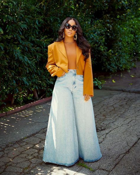 Style, Substance & Empowerment: The Fashion Philosophy of Sarah Jakes Roberts – Style Afrique Sarah Jakes Roberts, Sarah Jakes, Effortlessly Chic Outfits, Classy Casual Outfits, The Message, Fall Fashion Outfits, Edgy Outfits, Fall Outfits Women, Fashion Sense