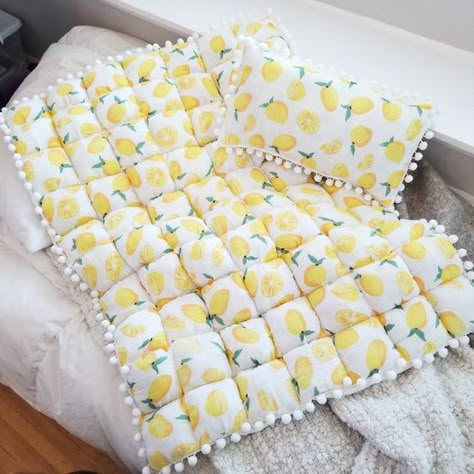 Lemon blanket, Nursery Bedding - Lemon Bubble Quilt, Puffy Quilt, Lemon quilt, Nursery bedding,  bab