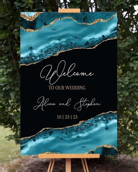 8 Popular Teal Wedding Color Combos for 2024 - ColorsBridesmaid Teal And Turquoise Wedding, Teal And Black Wedding Theme, Teal And Silver, Teal Wedding Mood Board, Teal Black Wedding Ideas, Black And Teal Wedding Theme, Teal Beach Wedding Ideas, Black And Turquoise Wedding, Teal And Black Wedding