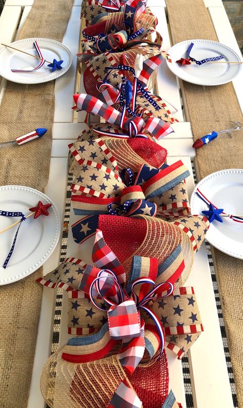 16 Incredible 4th of July Table Centerpiece Designs For Your Patriotic Décor 4th Of July Table Centerpieces, Patriotic Centerpieces, Patriotic Wedding, Memorial Day Decorations, Fourth Of July Decorations, 4th July Crafts, Fourth Of July Food, Fourth Of July Decor, Patriotic Crafts