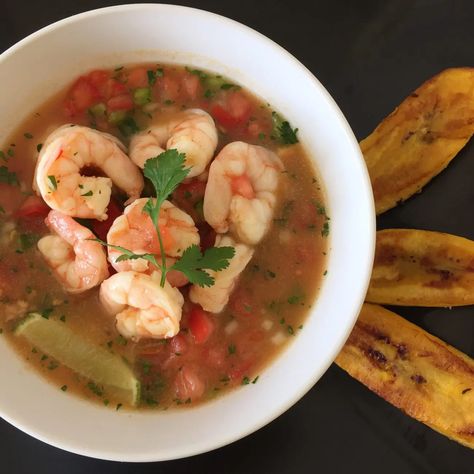 Ecuadorian Ceviche Recipe - Chef's Pencil Ecuadorian Ceviche Recipe, Ecuadorian Ceviche, Fish Ceviche Recipe, Ceviche Shrimp, Ecuadorian Recipes, Fish Ceviche, Shrimp Ceviche Recipe, Ecuadorian Food, Mushy Peas