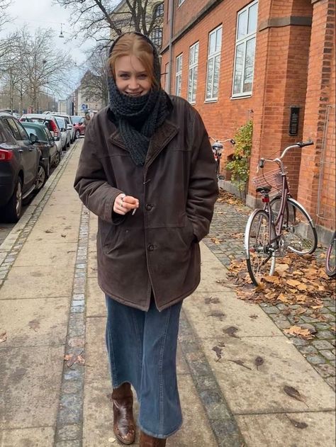 80s Cold Weather Outfits, Freezing Cold Weather Outfits, German Winter Outfits, Norm Core Outfits, Turtle Neck Outfit Women Casual, Rain Outfits For Women, Vintage Winter Outfits, Quoi Porter, Cold Weather Fashion