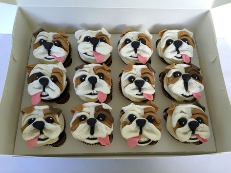 I LOVE Bulldog cupcakes Bulldog Cupcakes, French Bulldog Cupcakes, Bulldog Birthday Party, Bulldog Theme Party, Bulldog Cookies, Bulldog Birthday Cake, Bulldog Cake Ideas, Bulldog Cake, Puppy Cupcakes