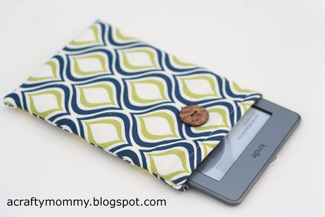 Button Kindle Case Kindle Case Diy, Crystal Tutorial, Kindle Pouch, Kindle Fire Case, Kindle Paperwhite Cover, Kindle Paperwhite Case, Wallet Tutorial, Pouch Diy, Michael Johnson