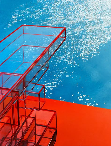 L'été indien Summer Red Aesthetic, Blue And Red Aesthetic, Red Blue Aesthetic, Honeymoon Aesthetic, Red Pool, Red And Blue Design, Van Der Straeten, Diving Board, Minimal Photography