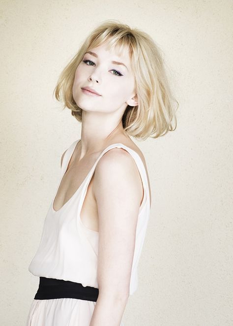 Haley Bennett Hayley Bennett, Haley Bennett, Blonde Bangs, Let Your Hair Down, Blonde Bobs, Short Hair With Bangs, Medium Hair Cuts, Look Vintage, Hair Today