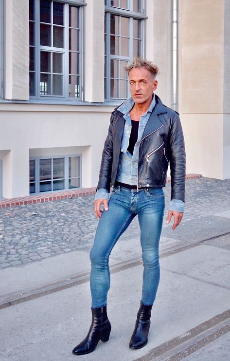 skinny jeans and heeled boots #gaygermany gay #heeledboots #gayfashion #stefan’leipzig Jeans And Heeled Boots, Guys In Jeans, Men In Jeans, Guys Shoes, Leather Jeans Men, Leather Fashion Men, Tailored Style, Men In Heels, Jeans Outfit Men