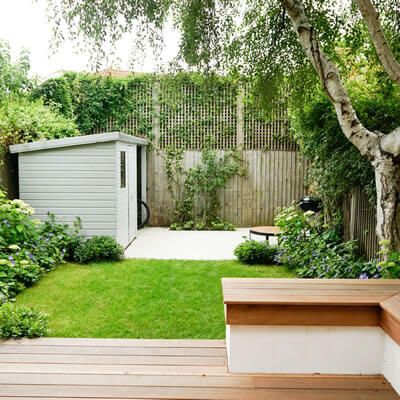 Small Garden With Shed Ideas, Small Shed Design Ideas, Garden Design With Shed At Back, Small Garden Ideas With Shed, Medium Garden Ideas Uk, Small Landscaped Garden, Small Square Front Garden Ideas, Small Courtyard Gardens Court Yard, Small London Garden Ideas