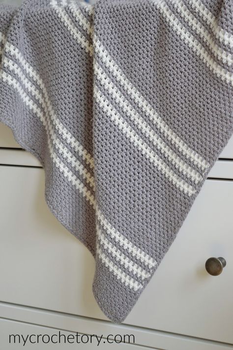 Cozy and comforting Filip's Beginner crochet baby blanket free pattern. Simple Striped Crochet Blanket, Crochet Baby Boy Blanket Free Pattern, Boy Baby Blanket Crochet, Easy Crochet Blankets Free, Afgan Patterns, Boy Crochet Blanket, Crochet Baby Boy Blanket, Beginner Crochet Baby Blanket