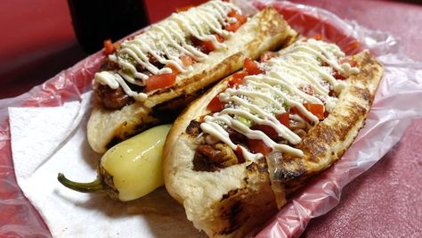 Sonoran Hot Dog Recipe, Mexican Hot Dogs, Sonoran Hot Dog, Hot Dog Buns Recipe, Dog Bread, Hot Dog Toppings, Beef Hot Dogs, Fun Buns, Hot Dog Recipes