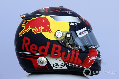 Red Bull Helmet, Redbull Helmet, Nascar Helmet, Max Verstappen Red Bull, Ricciardo F1, Red Bul, Agv Helmets, Motorcycle Helmet Design, Arai Helmets