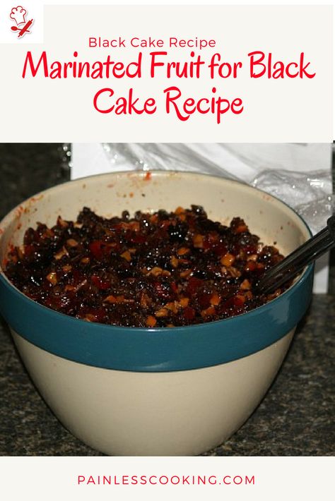 Jamaican Black Cake Recipe, Black Cake Jamaican, Caribbean Desserts, Guyana Recipes, Jamaican Black Cake, Alcoholic Fruit, Black Cake Recipe, Fruit Cake Filling, Caribbean Kitchen