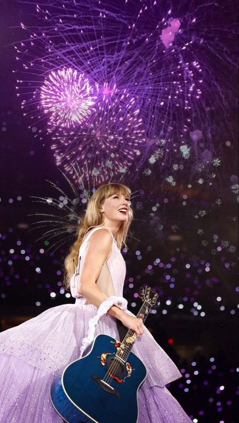 Taylor Swift Enchanted, Taylor Swift Fotos, Divas Pop, Taylor Swift Images, Photos Of Taylor Swift, Taylor Swift Fan Club, Taylor Swift Speak Now, Estilo Taylor Swift, Taylor Swift Cute