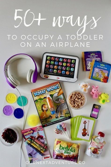 Because let's face it, flying with a toddler is never that "fun". // Plane Travel with Kids | Airplane Toys and Games | Toddler Busy Bag | Travel Snacks: Travel Organiser, Travel Tips With Toddlers, Flying With A Toddler, Toddler Busy Bags, Travel Hacks Airplane, Airplane Activities, Flying With Kids, Travel Snacks, Plane Ride