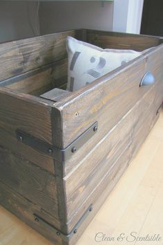 Diy Wooden Crate, Wood Crates, Wooden Crates, Functional Storage, Wooden Crate, Rustic Diy, Diy Wood Projects, Wood Boxes, Furniture Projects