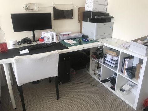 Help! KALLAX desk combination in horizontal position? - IKEA Hackers Kallax Desk Hack Work Stations, Kallax Desk Combination, Kallax Linnmon Ikea Hacks, Kallax Linnmon, Kallax Desk Ideas, Ikea Kallax Workstation, Kallax Unit Desk, Kallax Desk Hack, Ikea Expedit Desk