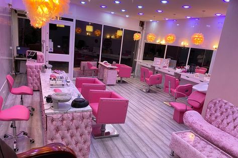 Baddie Salon Ideas, Beauty Salon Asthetic Picture, Nail Salon Snack Bar, Beauty Salon Decor Luxury Glam, Pink And Gold Beauty Salon, Full Service Salon Layout, Upscale Nail Salon, Beauty Bar Ideas Small Spaces, Pink Nail Salon Aesthetic