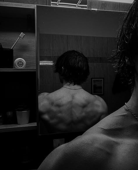 Male Back Aesthetics, Masculine Energy Man, Men Back Muscles Aesthetic, Flex Pose, Greek God Body Aesthetic Men, Guys Back Muscles Aesthetic, Muscular Man Aesthetic Dark, Creighton King, Asthetic Physique Boy