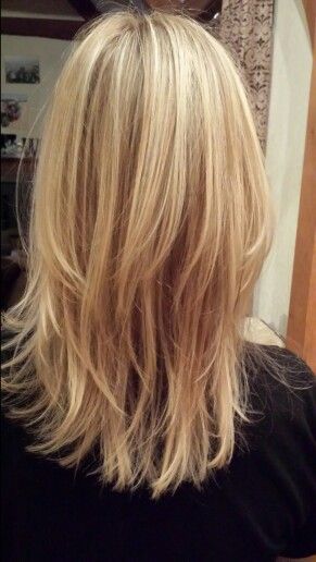 Long Fine Blonde Hairstyles, Blonde Lots Of Layers, Blonde Hair With Layers Medium, French Hairstyles For Women Over 50, Long Choppy Layers Straight, Long Blonde Hair Over 50, Medium Length Layered Blonde Hair, Layered Fine Hair Long, 2024 Woman Hair Styles