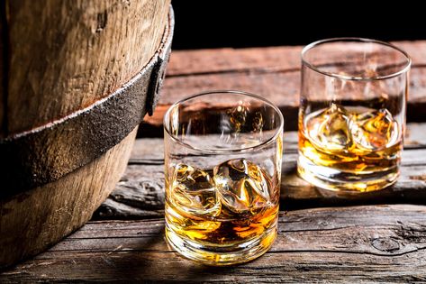 How to Make Whiskey at Home: A Guide to Distilling Your Own Whiskey - Thrillist Home Made Alcohol, Make Your Own Whiskey, Homemade Whiskey, Home Distilling, Distilling Equipment, Distilling Alcohol, How To Make Whiskey, Whiskey Still, Whiskey Recipes