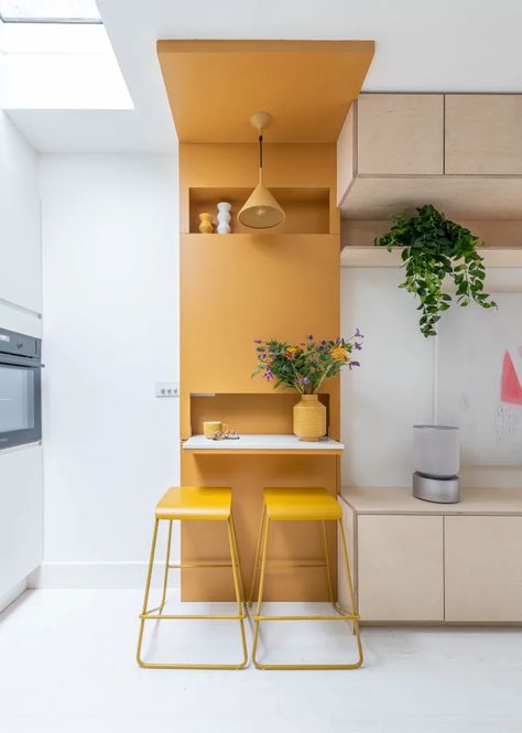 Yellow Studio, Small Apartment Storage, Small Apartment Bathroom, Foldable Furniture, Apartment Storage, Colorful Apartment, Small Apartment Interior, Small Apartment Design, Hal Decor