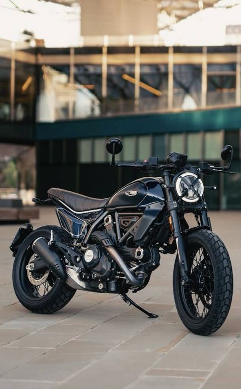 It stands out even in the most outstanding location. Have you already guessed? It's the Nightshift, the sophisticated one of the Next-Gen family. Discover more: https://ducat.it/Nightshift #NextGenFreedom #Ducati #ScramblerDucati #Nightshift Ducati Scrambler Nightshift, Ducati Bike, Ducati Scrambler, Handsome Asian Men, Bike Photo, Cafe Racers, Ducati, Cafe Racer, Shopping Cart