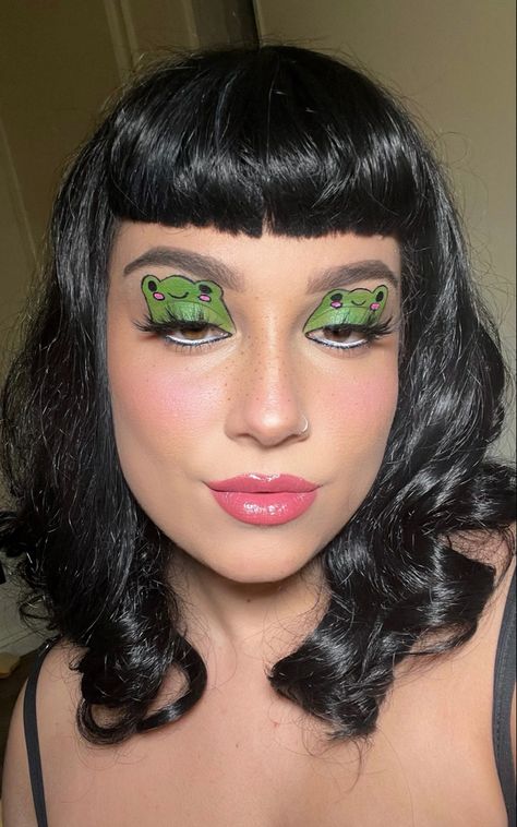 Makeup Graphic Liner, Lashes Ideas, Funky Makeup, Makeup Face Charts, Halloween Eye Makeup, Rave Makeup, Eye Makeup Pictures, Green Makeup, Fairy Makeup