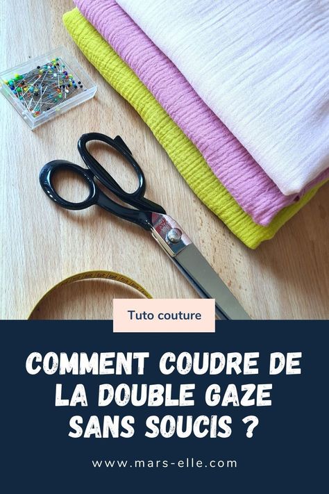 La double gaze est un tissu bien mystérieux, même pour couturières les plus aguerries d'entre nous! En pourtant, il se trouve que ce tissus est un réel plaisir à coudre et à porter! Pour vous guider jusque là, je vous partage mes secrets pour coudre de la double gaze facilement et embellir en un clin d'œil toutes vos cousettes! Patchwork, Couture, Sewing Techniques, Couscous, Couture Techniques, Baby Couture, Techniques Couture, Double Gaze, Couture Sewing