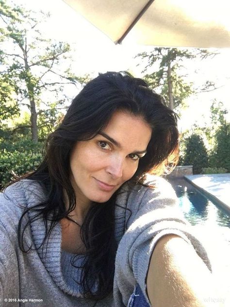 Angie Harmon, Fresh Skin, No Makeup, Expensive Jewelry, Handsome Actors, To Tell, Entertainment, Actors, Makeup