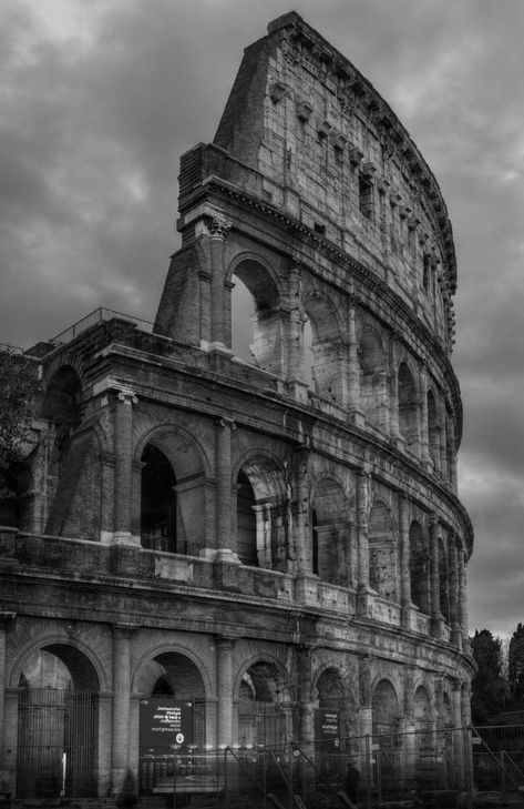 Roman Buildings Tattoo, Rome Mythology Tattoo, Roman Building Tattoo, Roman Architecture Tattoo, Colleseum Rome Tattoo, Colosseum Tattoo Design, Coliseum Tattoo, Colosseum Tattoo, Colleseum Rome