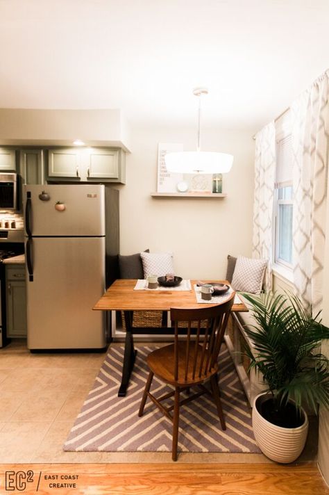 Breakfast Nook with Bench Seating and Pendant Light. Kitchen rug DIY Kitchen… Tiny Kitchen Seating, Breakfast Nook Apartment Small Spaces, Tiny Kitchen Dining Room Combo, Corner Dining Nook Small Spaces, Tiny Dinner Room, Small Kitchen Bench, Tiny Kitchen Dining, Breakfast Nook With Bench, Kitchen Sitting Area Ideas