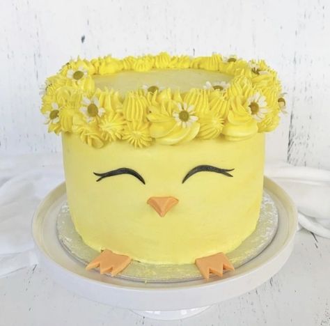 Chick Cake Design, Chicken Cakes Birthday, Chicken Birthday Cake, Easter Chick Cake, Easter Birthday Cake, Easter Themed Cakes, Easter Cake Designs, Chick Cake, Easter Cake Decorating