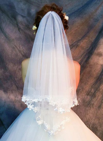 Bridal Vail, Cheap Wedding Veil, Long Gown For Wedding, Short Wedding Gowns, Veil Length, Lace Veil, Wedding Veils Lace, Bridal Veils, Lace Veils