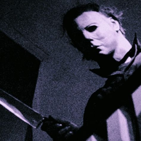 Michael Myers Aesthetic, 90s Horror Movies, Helloween Wallpaper, Horror Aesthetic, Halloween Michael Myers, Halloween Film, Me And My Friend, Horror Movie Icons, The Boogeyman