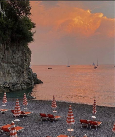 Italy Evening Aesthetic, Amalfi Coast Sunset, Amalfi Coast At Night, Sunsets In Italy, Almafi Coast Aesthetic, Italy Almafi Coast, Italy Coast Aesthetic, Italian Coast Aesthetic, Italian Beach Aesthetic