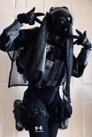 Tactical Woman Outfit, Combat Outfit Female, Clothes Have No Gender, Tactical Armor, Techwear Outfits, Techwear Fashion, Tactical Wear, Cyberpunk Clothes, Female Armor