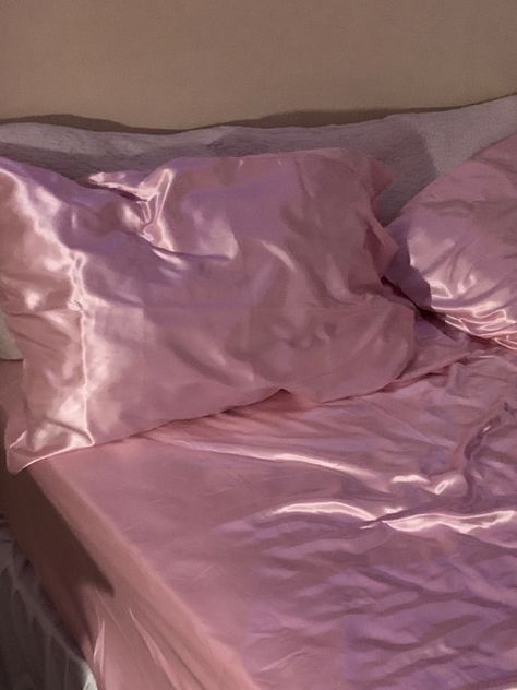 Ethereal Bedroom Aesthetic Cozy, Pink Silk Bedding, Pink Silk Sheets, Pink Bed Aesthetics, Pink Sheets Aesthetic, Satin Bedding Aesthetic, Satin Aesthetic, Pink Sheets, Satin Bedding