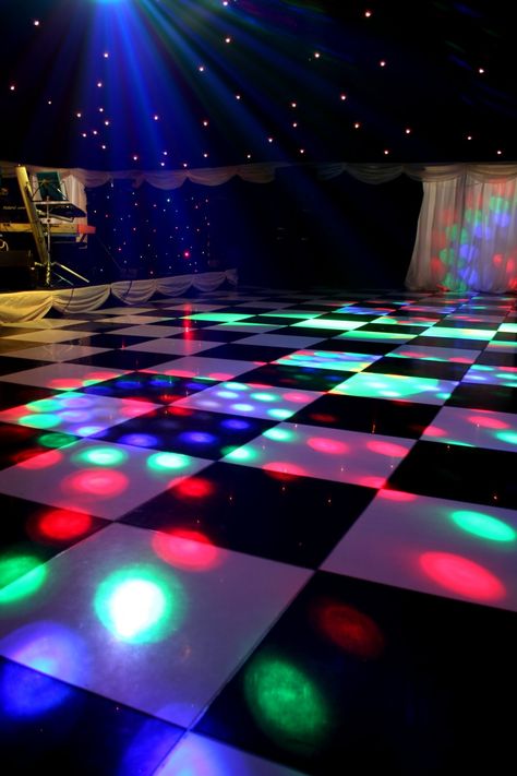 Dance Floor Background, Black And White Dance Floor, Black And White Dance, Club Lights, Disco Floor, White Dance Floor, Disco Background, Venue Lighting, Rose Gold Wedding Cakes