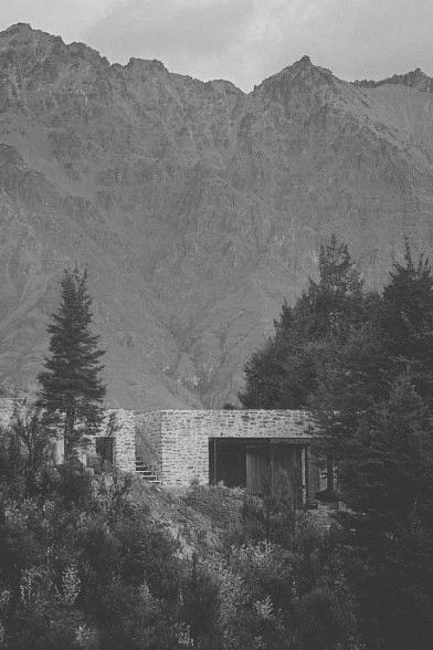 Concrete Cabin, Small House Bliss, Mountain Architecture, Lake Wakatipu, Earth Sheltered, Stone Architecture, Mountain Retreat, Cabins And Cottages, Salou