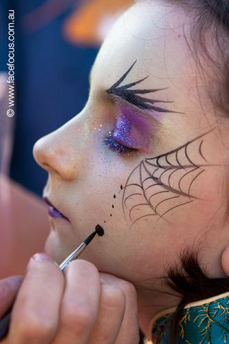 Witch face painting by facefocus, via Flickr Witch Face Painting, Maquillaje Halloween Infantil, Kids Witch Makeup, Witch Face Paint, Halloween Makeup For Kids, Maquillage Halloween Simple, Halloween Makeup Witch, Spider Witch, Halloweenský Makeup