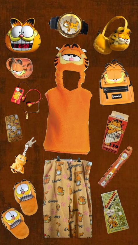 Garfield Outfit, Garfield Wallpaper, Fat Orange Cat, Garfield Images, Garfield Cartoon, Silly Clothes, Garfield Cat, Lazy Cat, Cute Animals Images