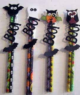 Halloween Pencil Toppers, Halloween Wine Bottle Crafts, Halloween Stationery, Halloween Craft Treats, A Lot Of Candy, Spooky Characters, Halloween Wine Bottles, Halloween Character, Pencil Holders