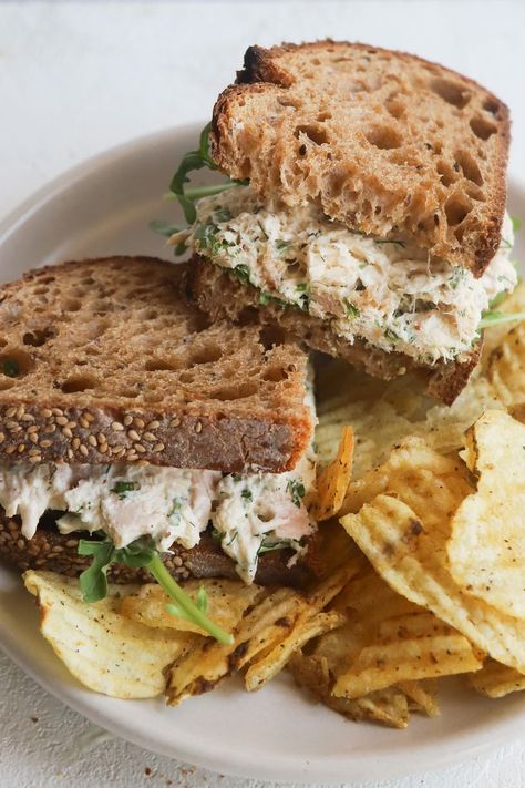 Tuna Sandwich Recipe, Tuna Sandwich Recipes, Canned Tuna Recipes, Tuna Salad Sandwich, Tuna Sandwich, Simple Sandwiches, Tuna Recipes, Sloppy Joe, Salad Sandwich